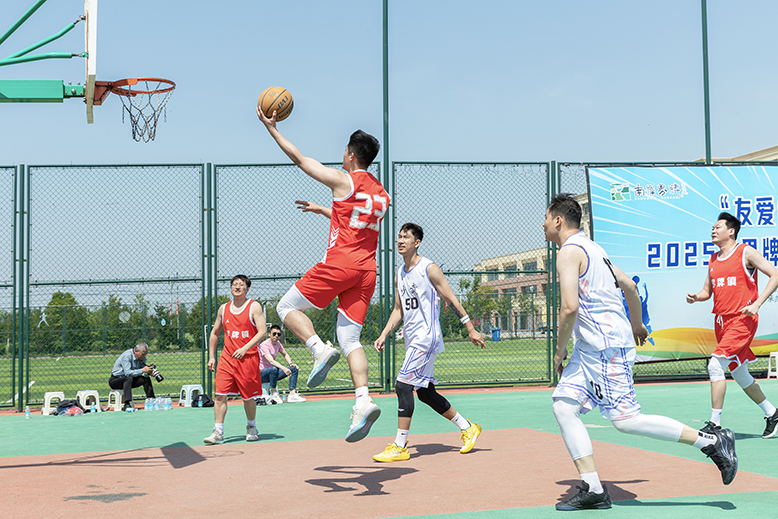 “友愛純凈水”杯界牌鎮(zhèn)春季村BA籃球賽