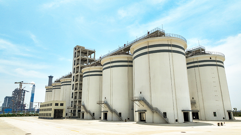 濱海港倉儲物流園5座倉庫投入糧食倉儲使用