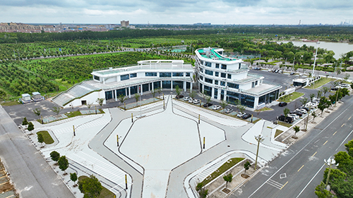 興罾新城商業(yè)綜合體正式投入使用