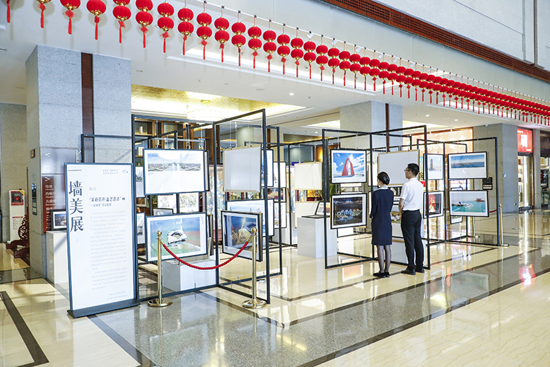 “茉莉花開·鹽藝直達(dá)”之“一墻美展”流動(dòng)畫廊