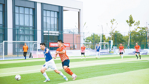 濱海港片區(qū)2025年“攜爽杯”足球邀請(qǐng)賽開賽