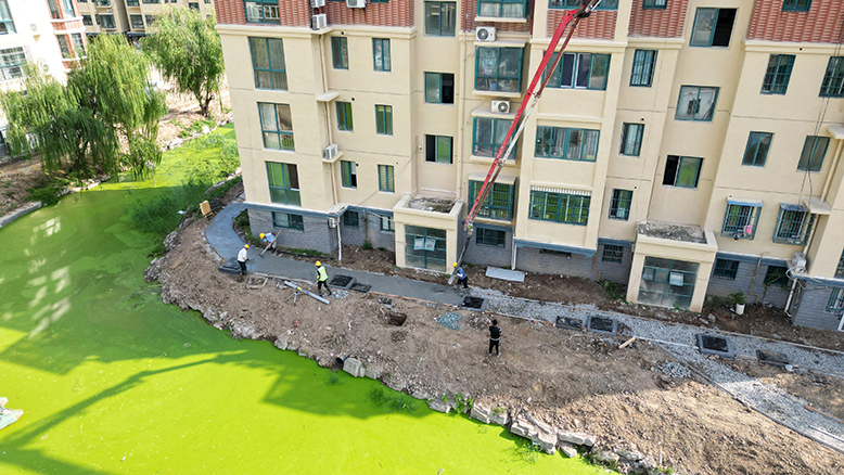 鳳鳴半島小區(qū)改造現(xiàn)場