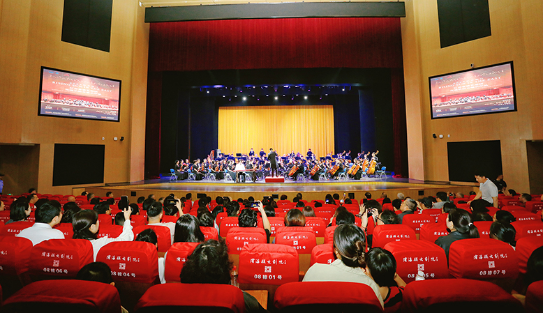 我縣推出系列精彩活動慶“雙節(jié)”